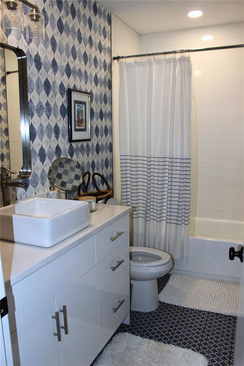 CASA LOMA CONDO - Residential