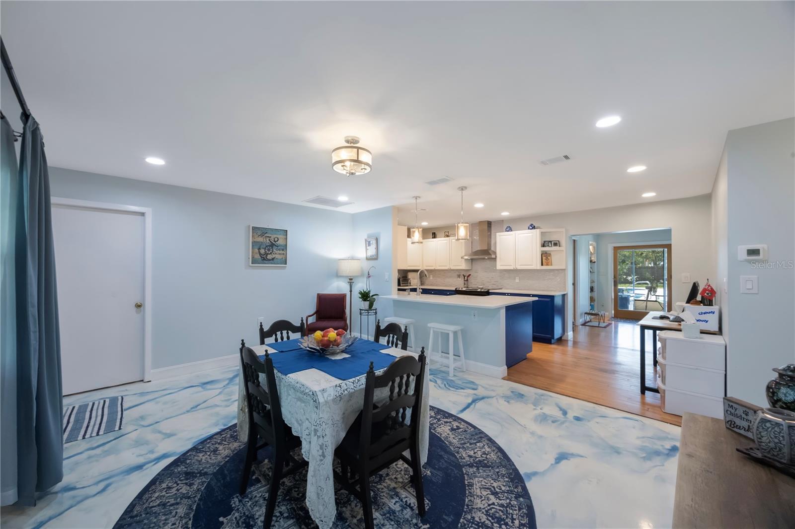 WILCOX MANOR - Residential