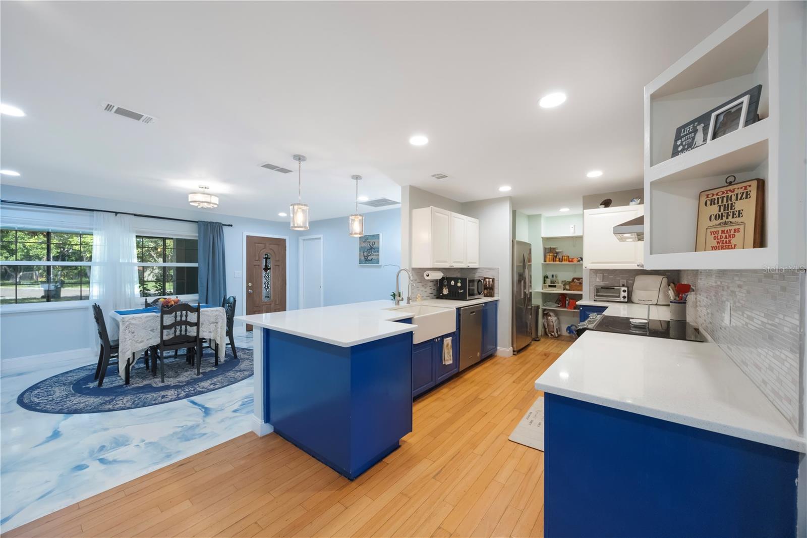 WILCOX MANOR - Residential