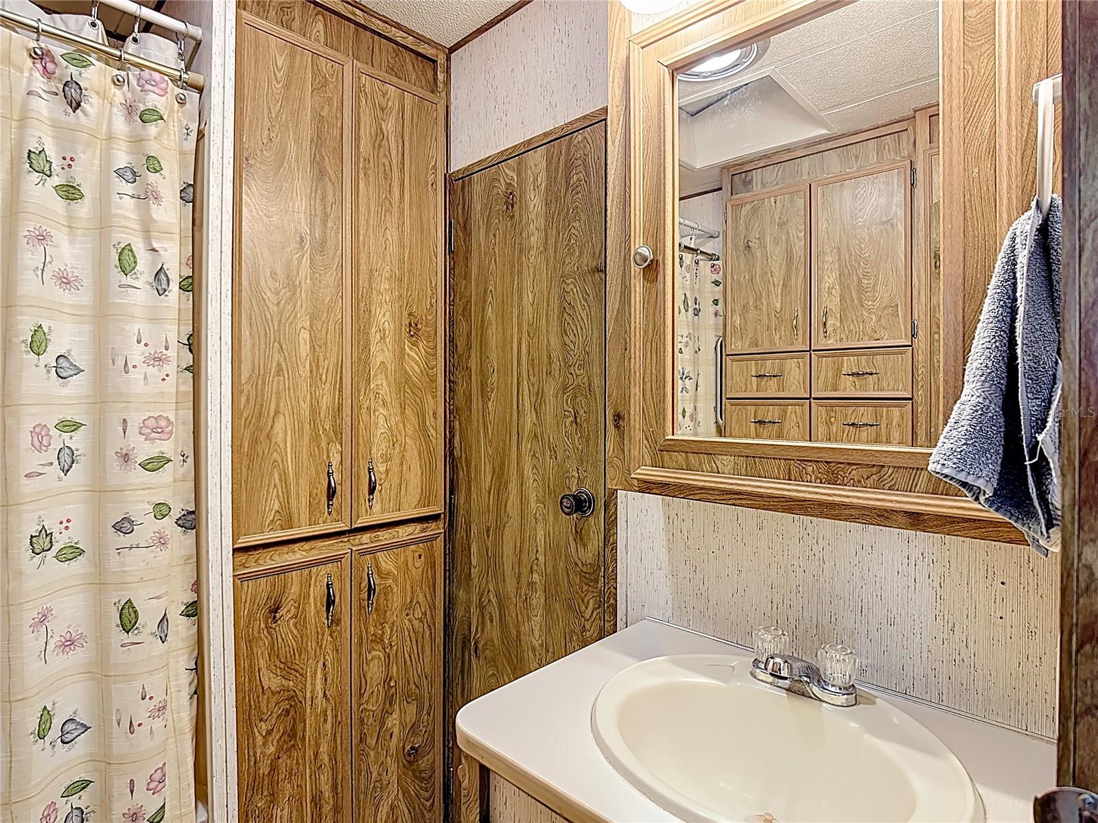 OUTDOOR RESORTS AT ORLANDO - Residential