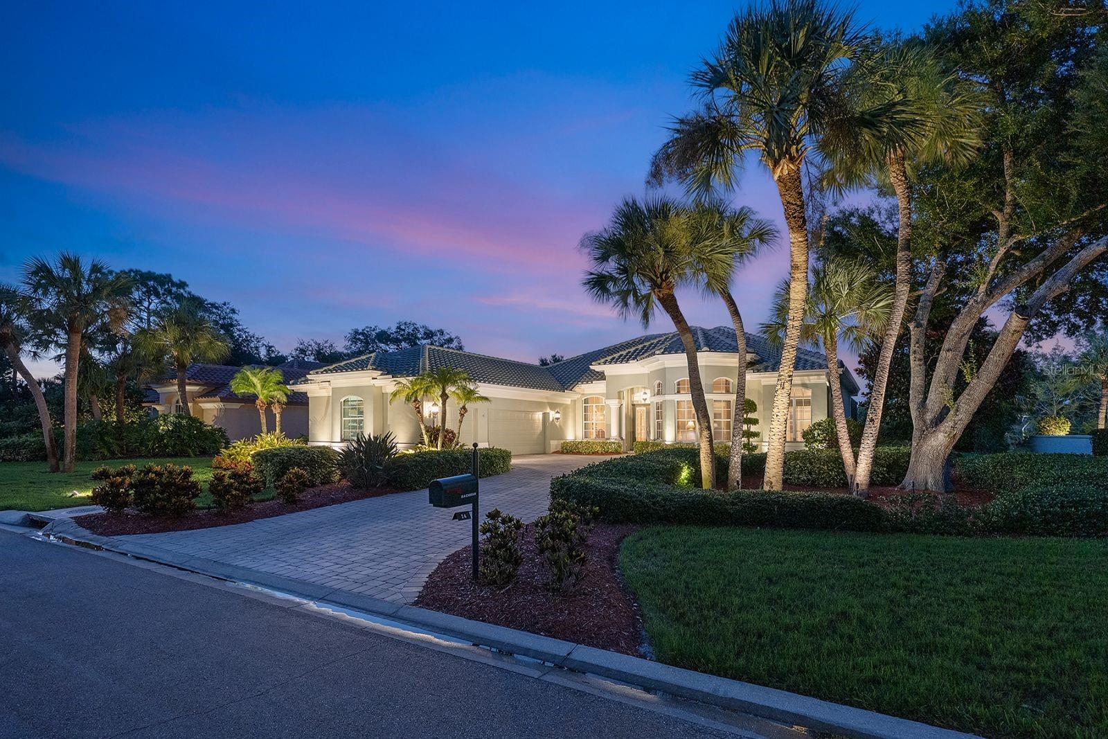 24 GRAND PALMS BOULEVARD