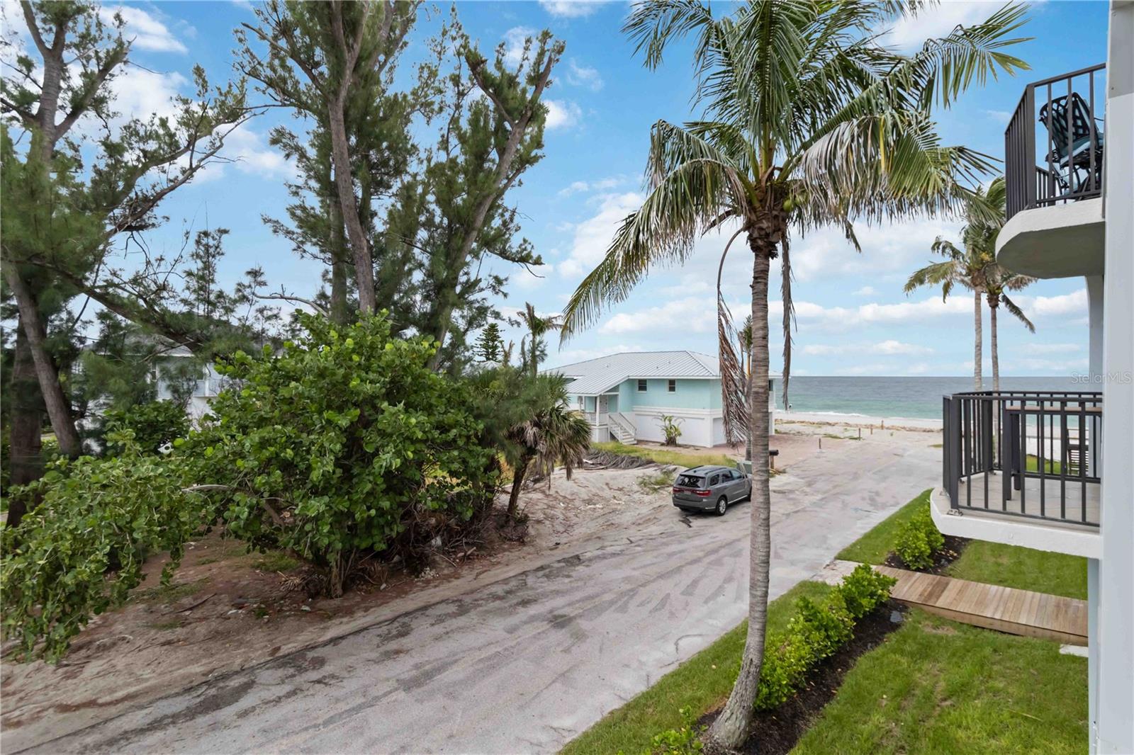 50 MEREDITH DRIVE 8
