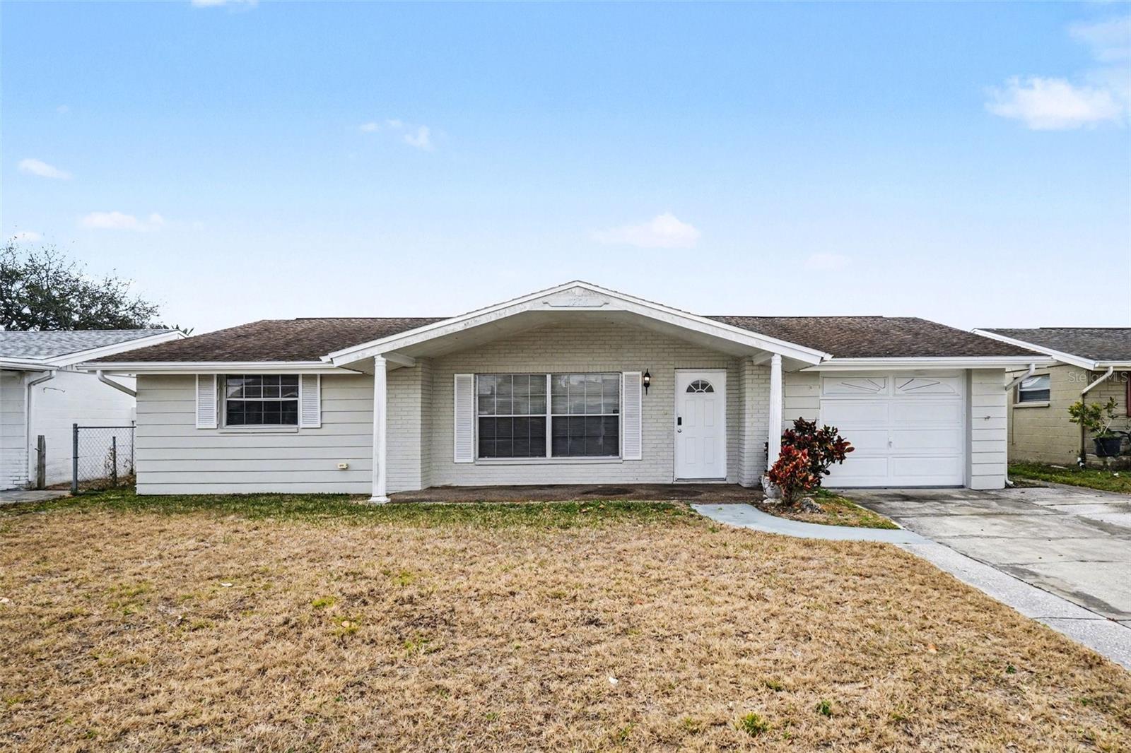 EMBASSY HILLS - Residential