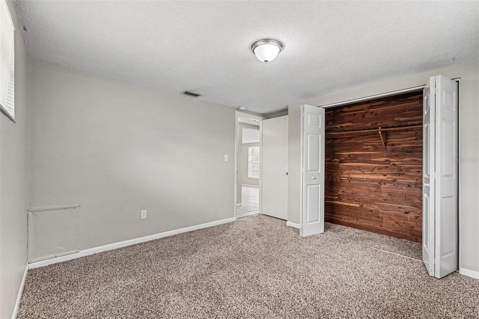 EMBASSY HILLS - Residential