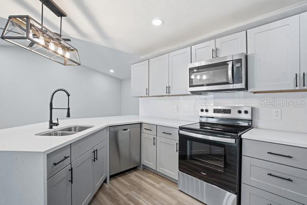 SPRING HILL - Residential