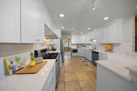 Tiny photo for 2420 SE 15th Street, Ocala, FL 34471 (MLS # OM719504)