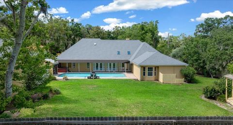 Tiny photo for 2420 SE 15th Street, Ocala, FL 34471 (MLS # OM719504)