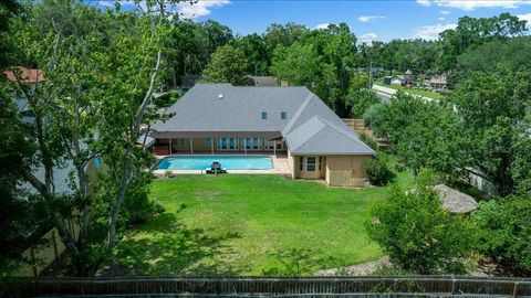 Tiny photo for 2420 SE 15th Street, Ocala, FL 34471 (MLS # OM719504)