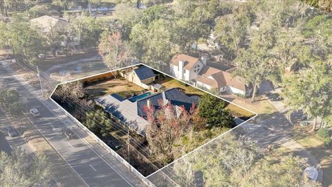 Tiny photo for 2420 SE 15th Street, Ocala, FL 34471 (MLS # OM719504)