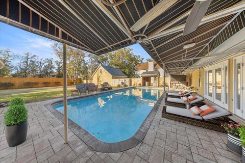 Tiny photo for 2420 SE 15th Street, Ocala, FL 34471 (MLS # OM719504)