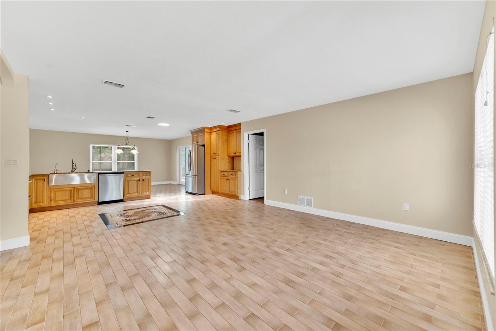 SANDY WOODS 1ST ADD - Residential