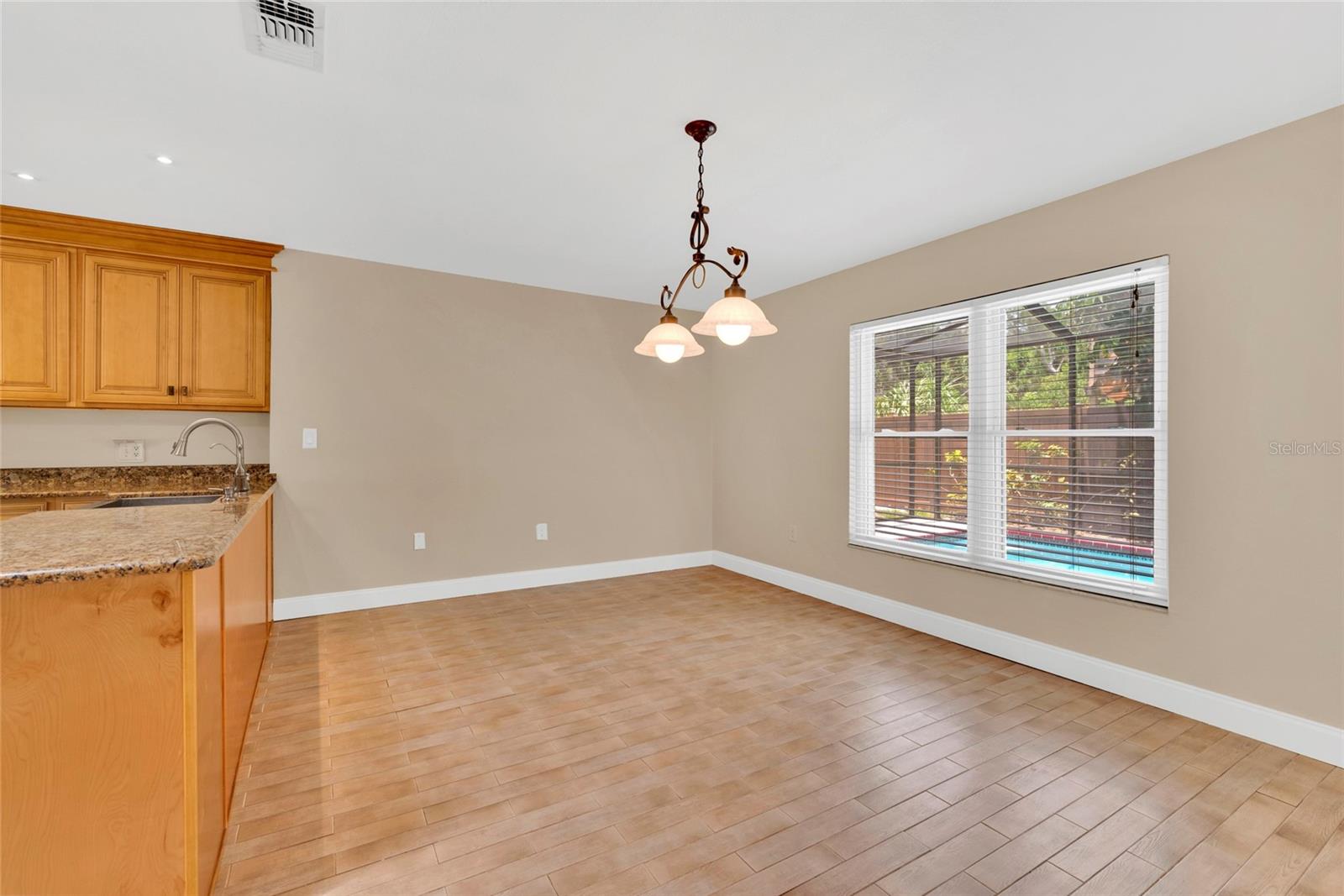 SANDY WOODS 1ST ADD - Residential