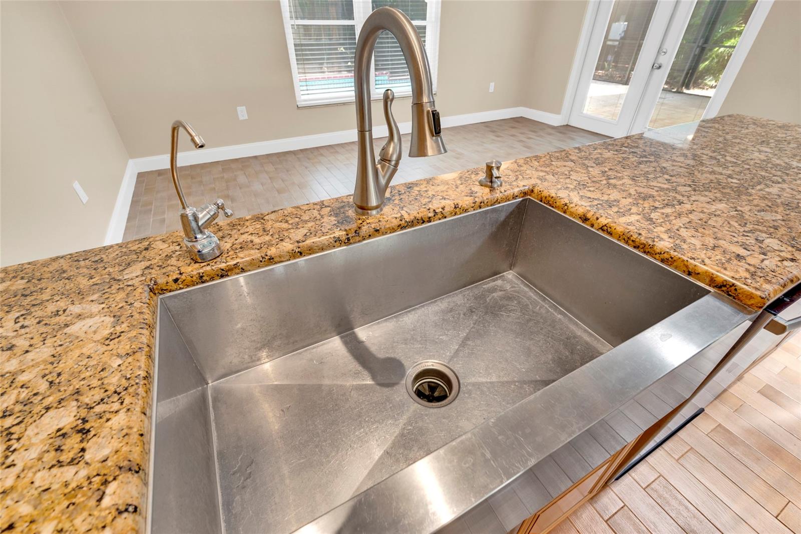 SANDY WOODS 1ST ADD - Residential