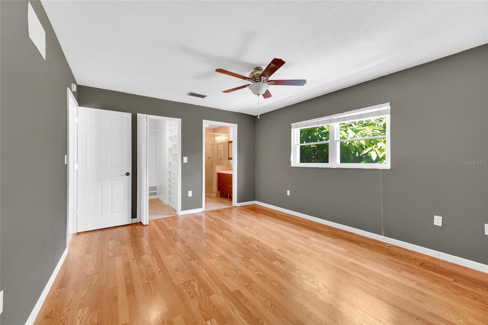 SANDY WOODS 1ST ADD - Residential