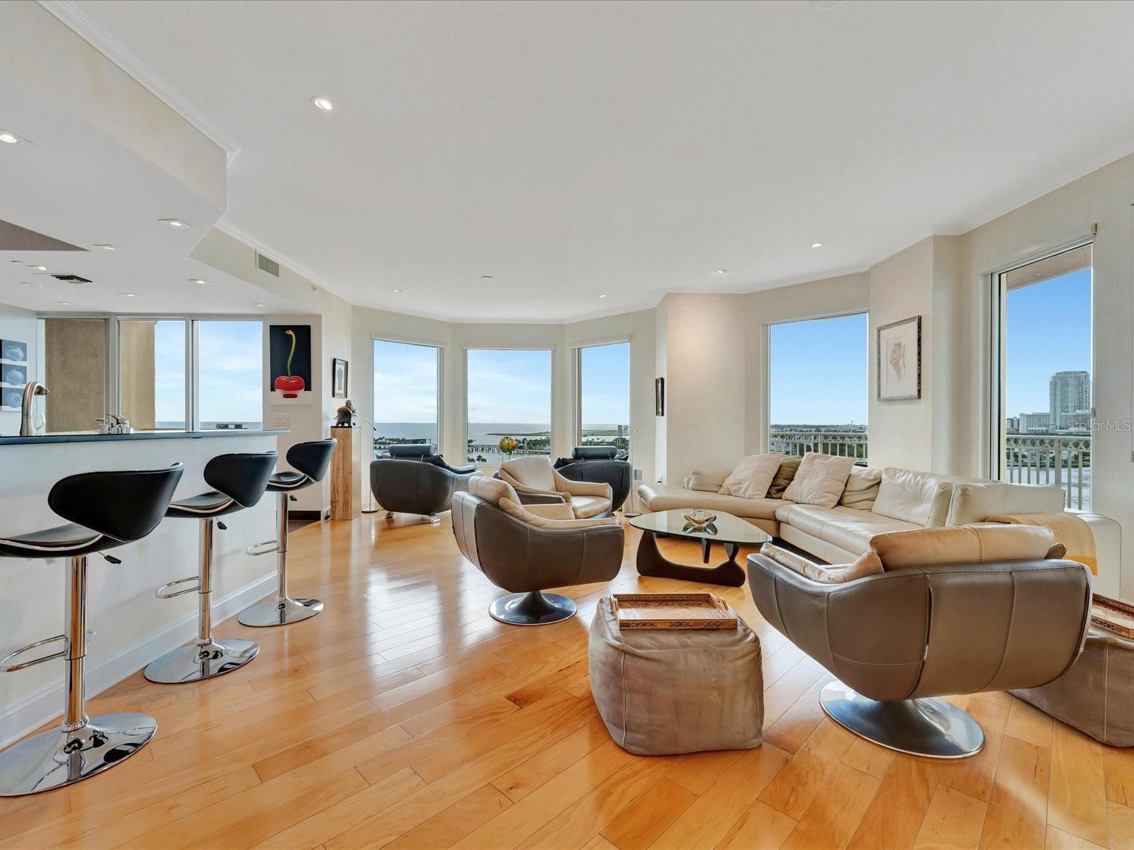 VINOY PLACE CONDO - Residential Lease