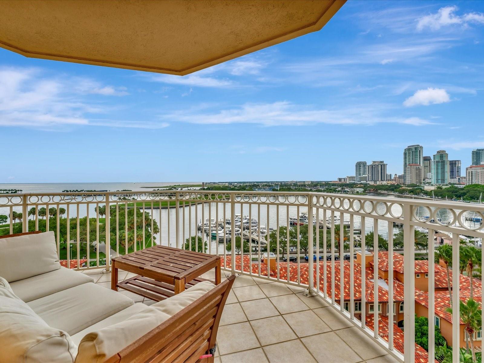 VINOY PLACE CONDO - Residential Lease