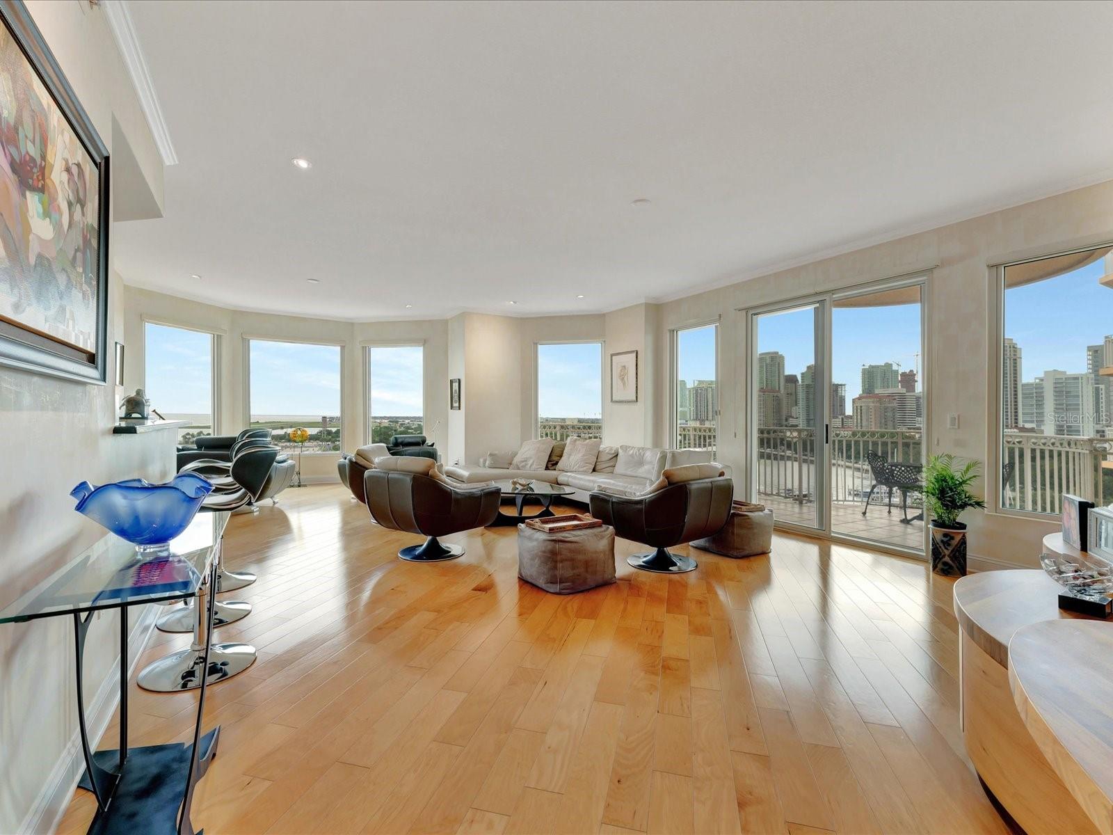 VINOY PLACE CONDO - Residential Lease