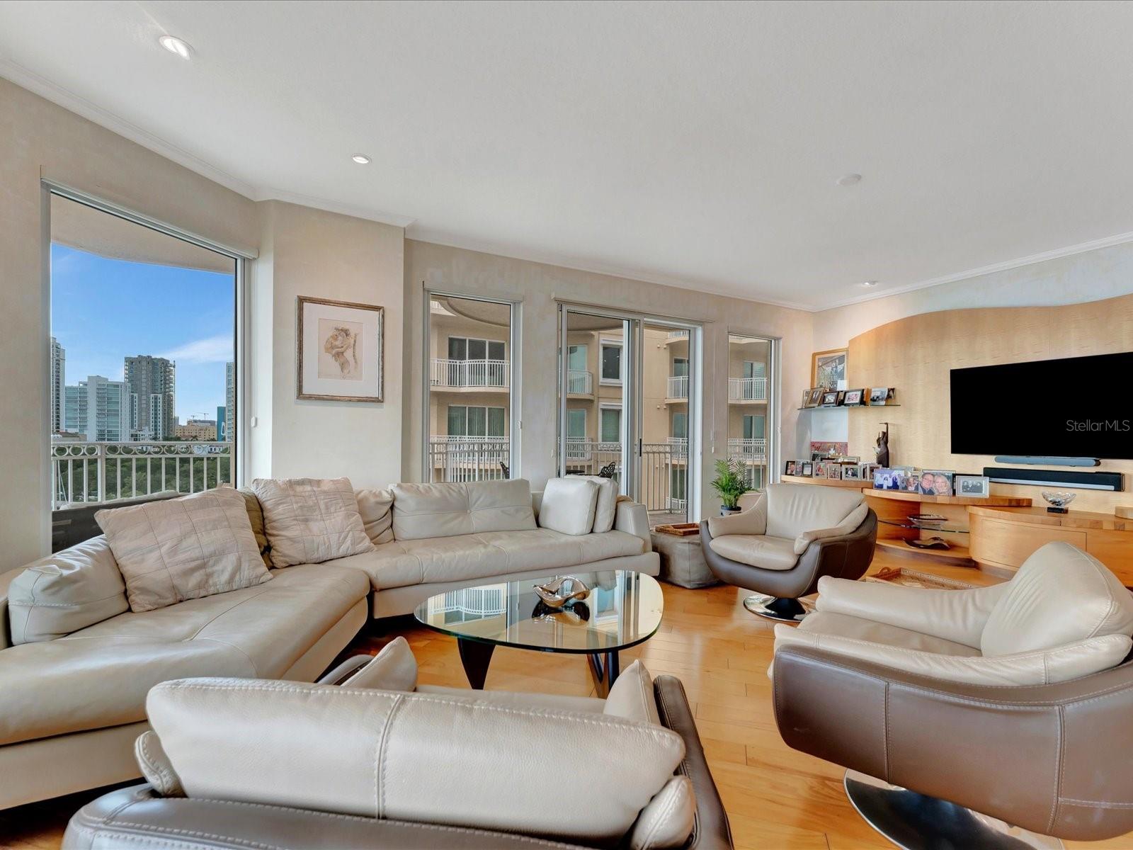 VINOY PLACE CONDO - Residential Lease