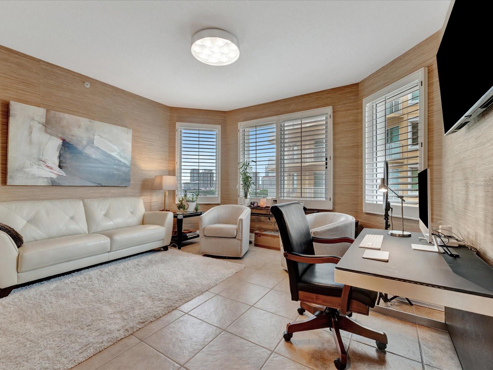 VINOY PLACE CONDO - Residential Lease
