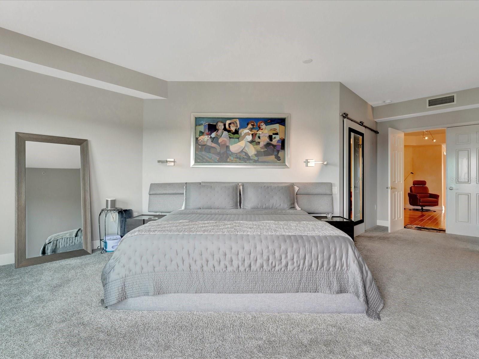 VINOY PLACE CONDO - Residential Lease