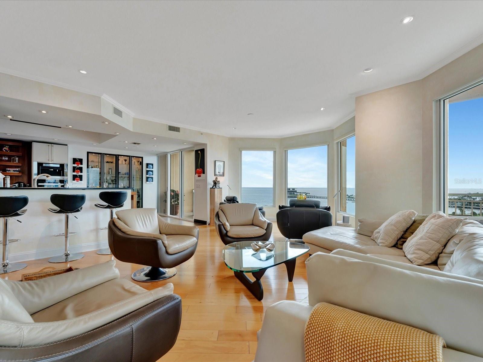 VINOY PLACE CONDO - Residential Lease