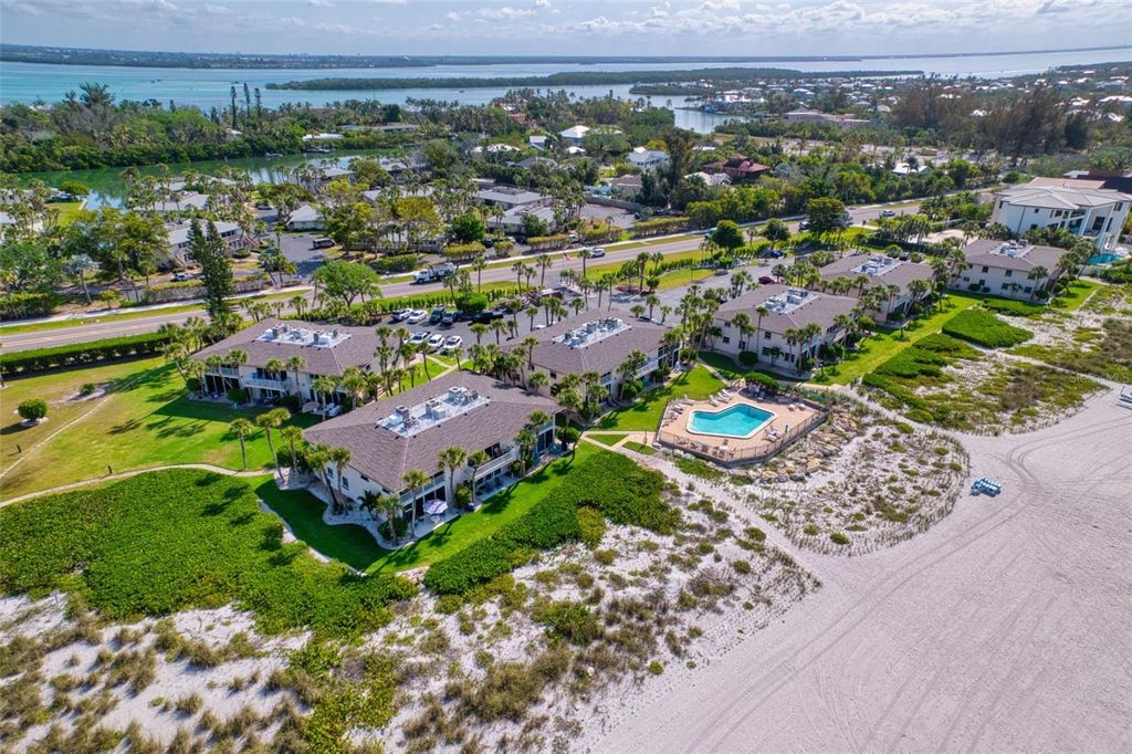 Photo of 6701 Gulf Of Mexico Drive #332, Longboat Key, FL 34228 (MLS # A4689175)