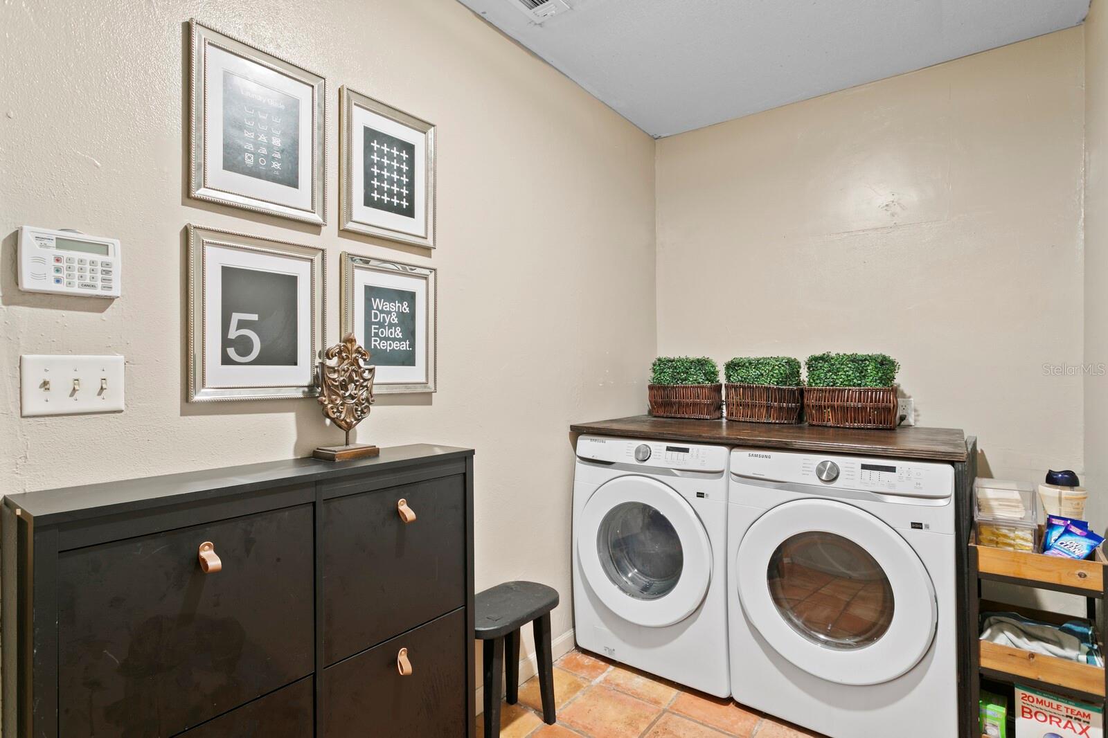 PAT ACRES 7TH ADD - Residential