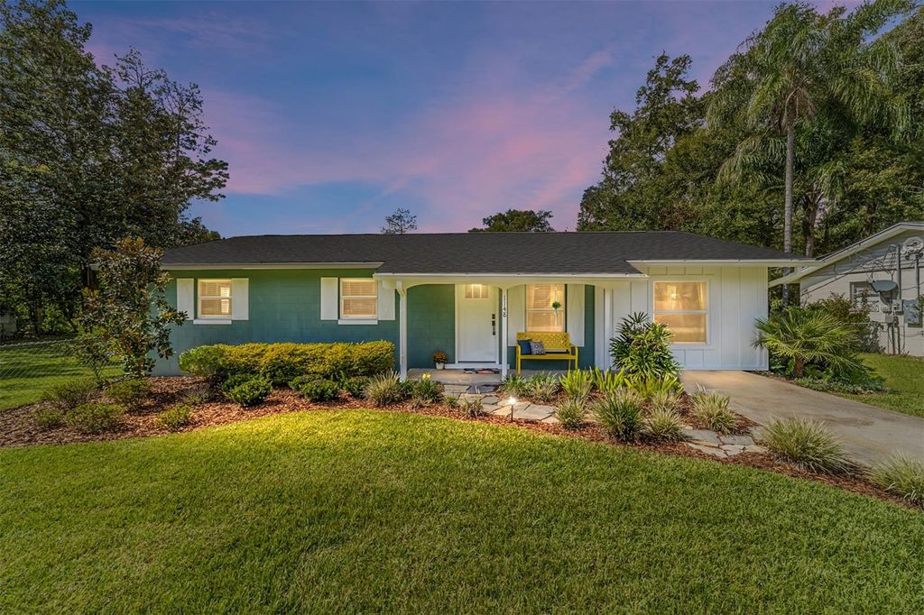 Photo of 1148 SE 33rd Avenue, Ocala, FL 34471 (MLS # OM711215)