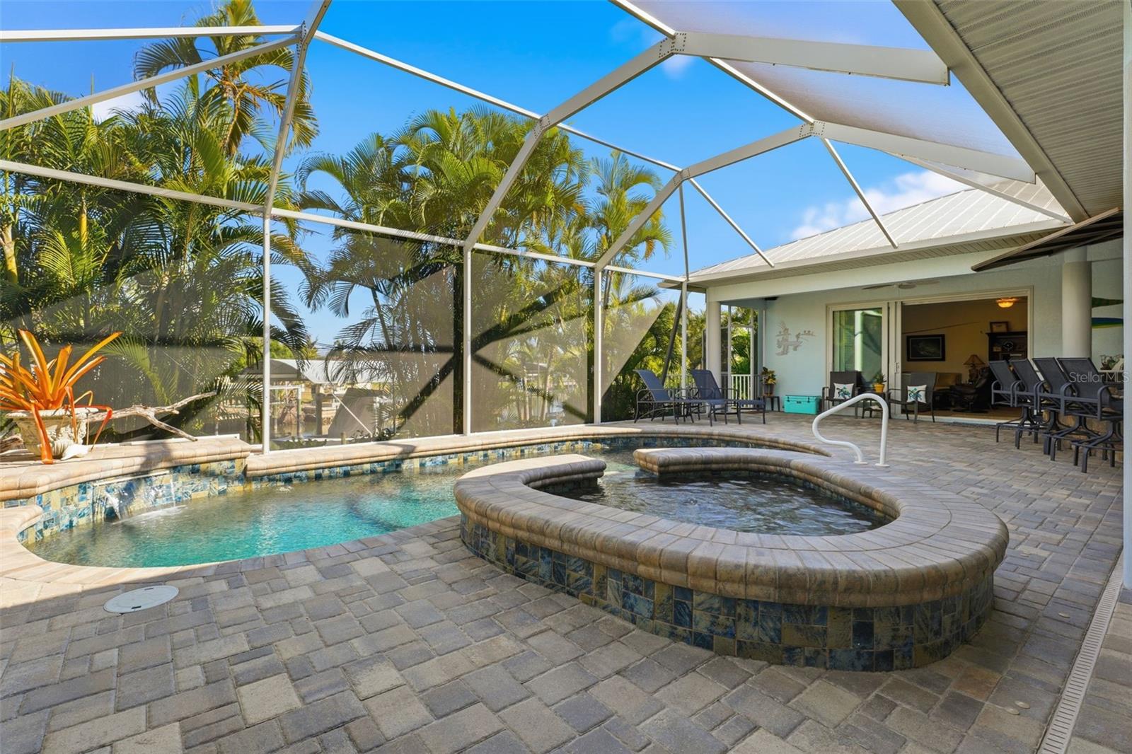 CAPE HAZE - Residential