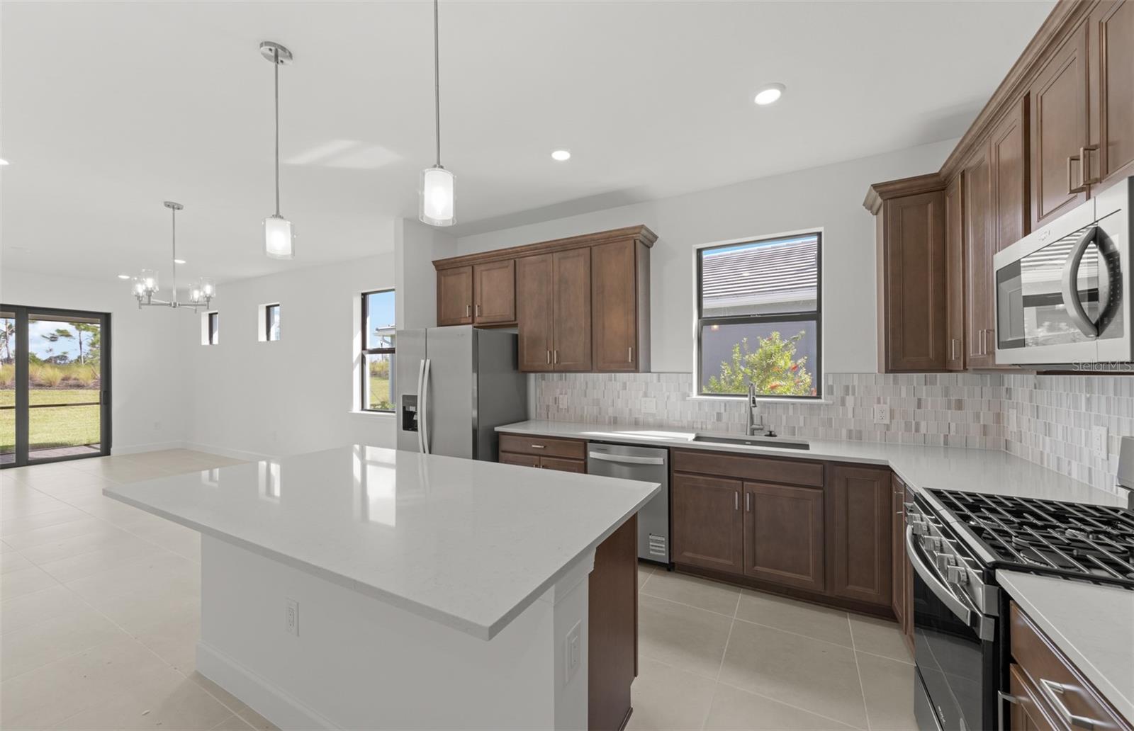 4632; DEL WEBB CATALINA AT LAKEWOOD RANCH - Residential