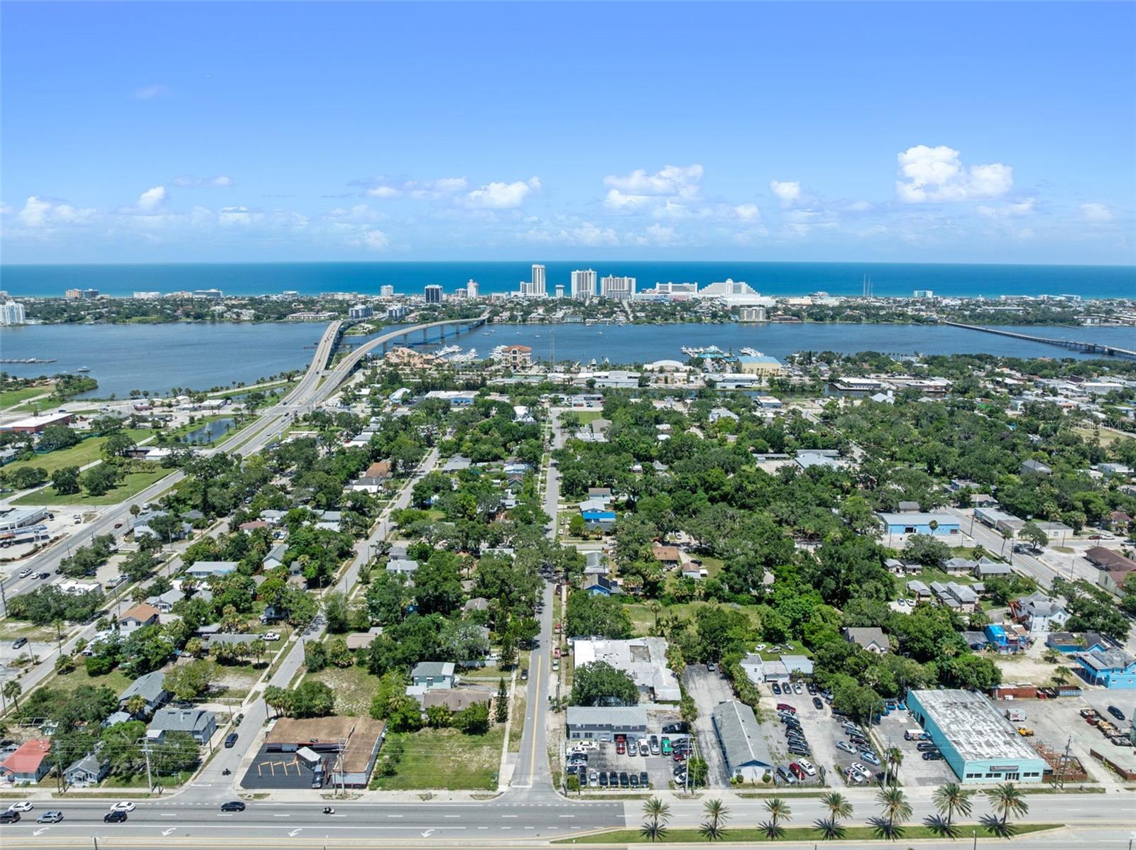 HIGHLAND PARK - Residential Income