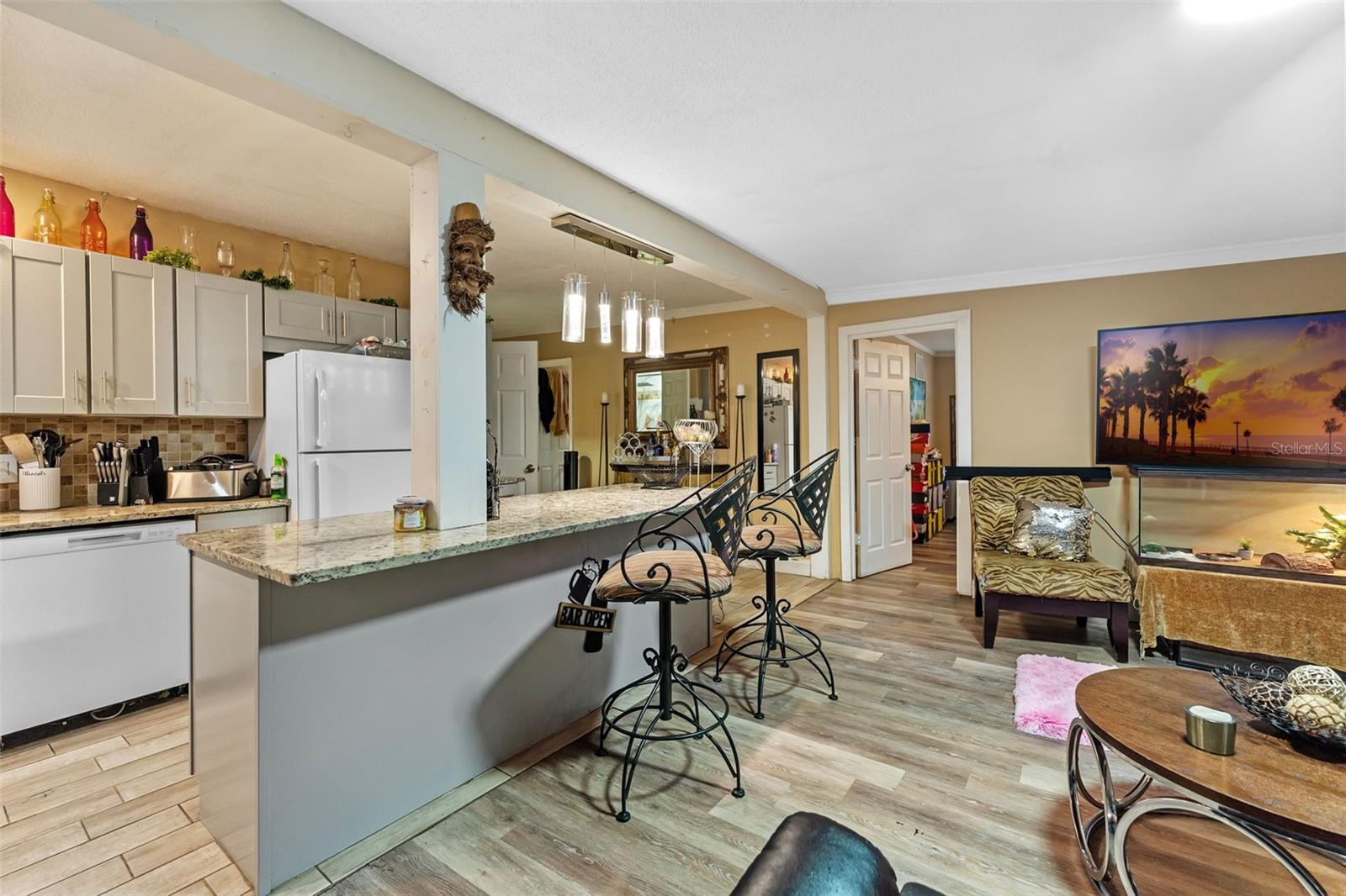 HIGHLAND PARK - Residential Income