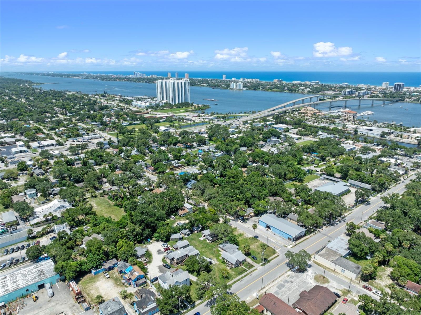 HIGHLAND PARK - Residential Income