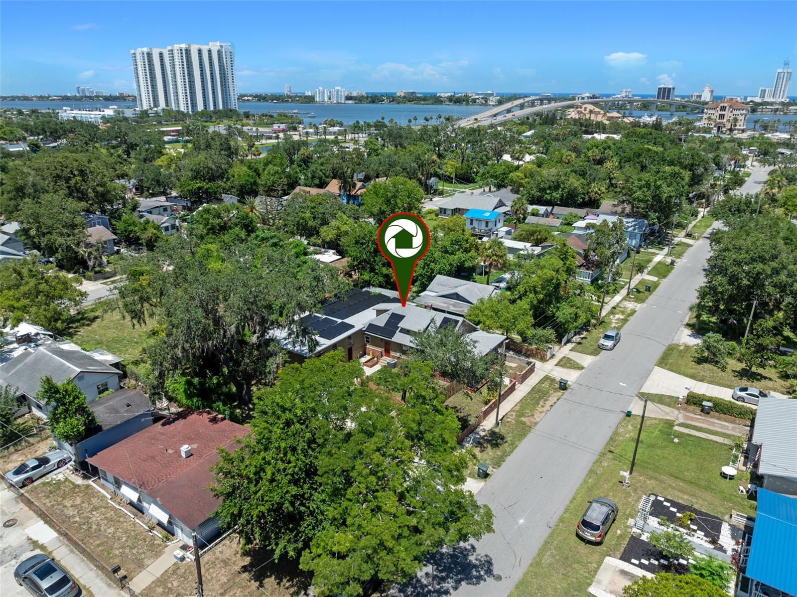 HIGHLAND PARK - Residential Income