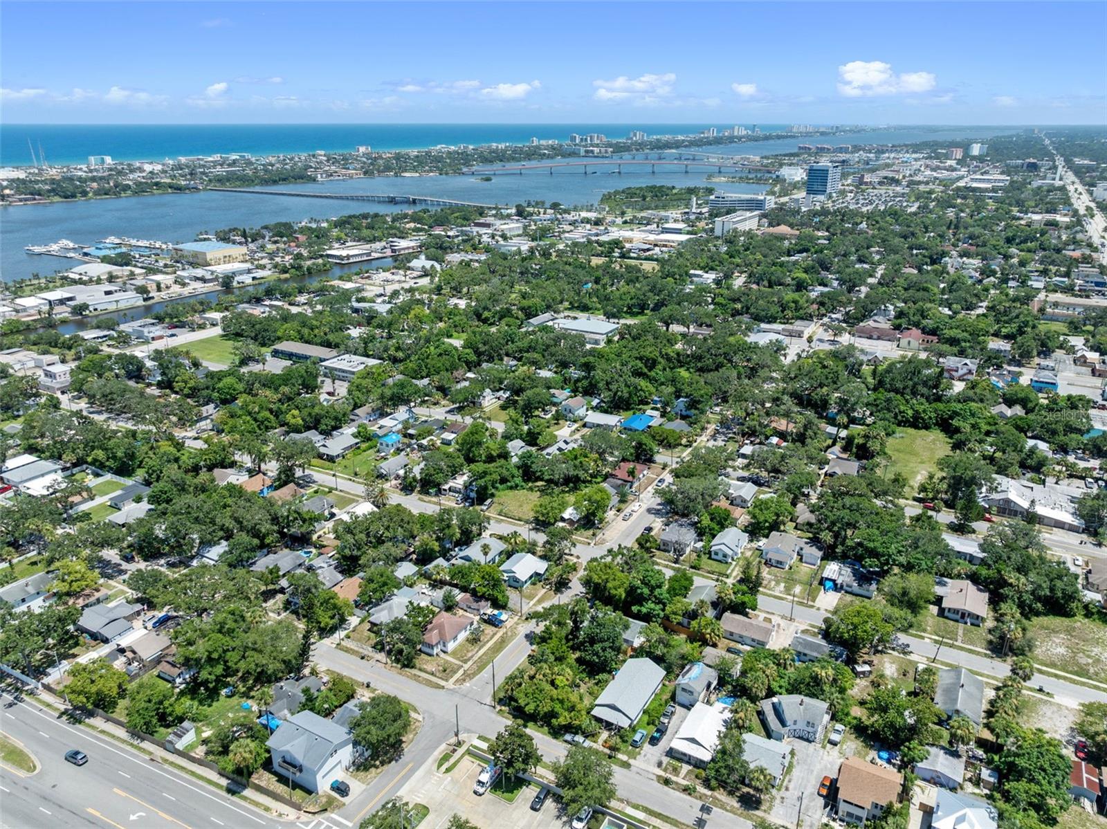 HIGHLAND PARK - Residential Income