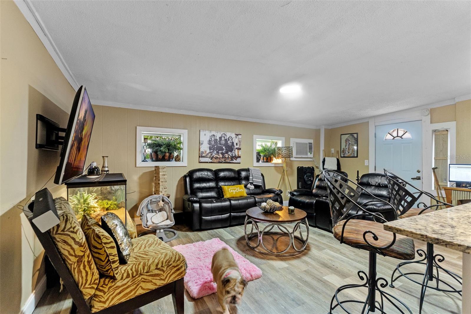 HIGHLAND PARK - Residential Income