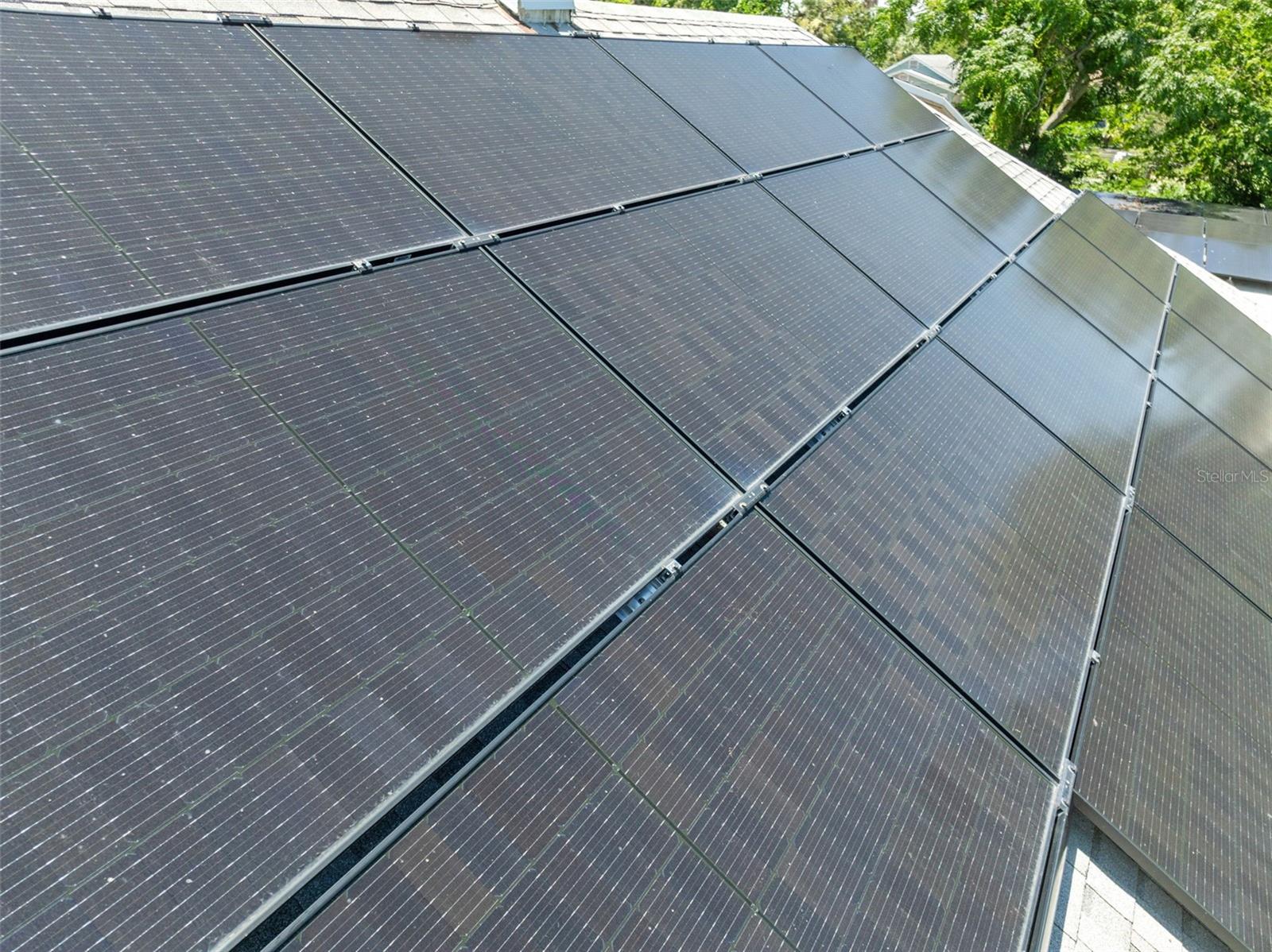 HIGHLAND PARK - Residential Income