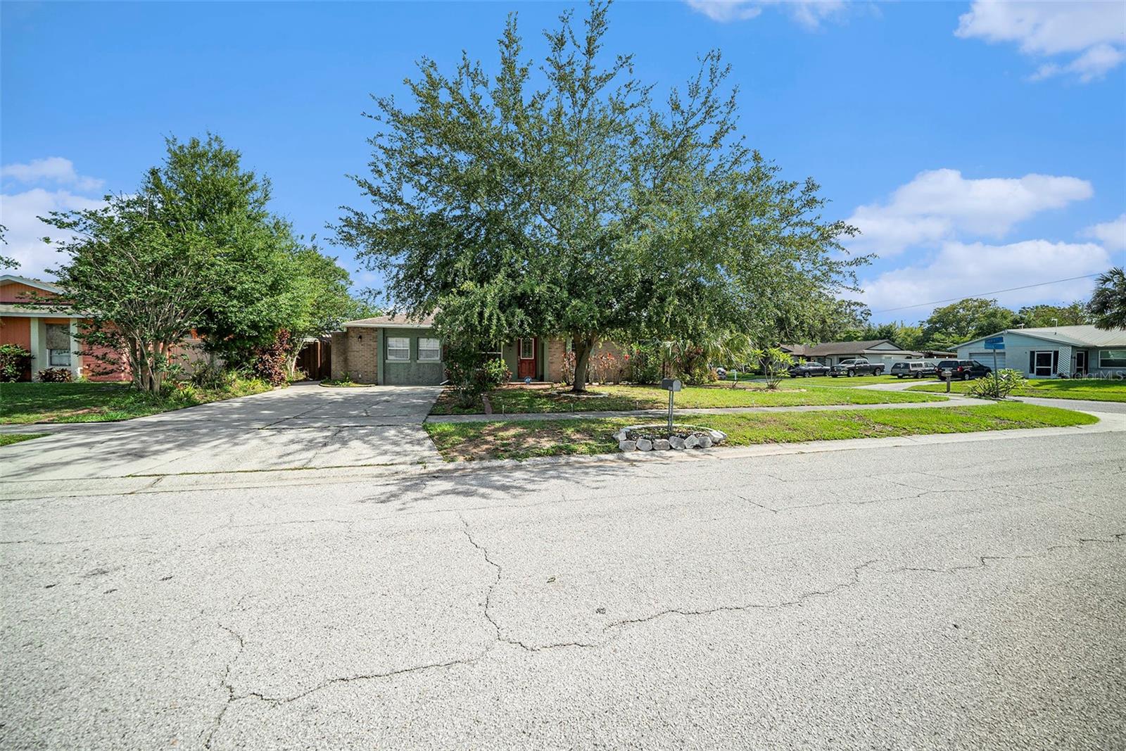 1813 NOVA DRIVE