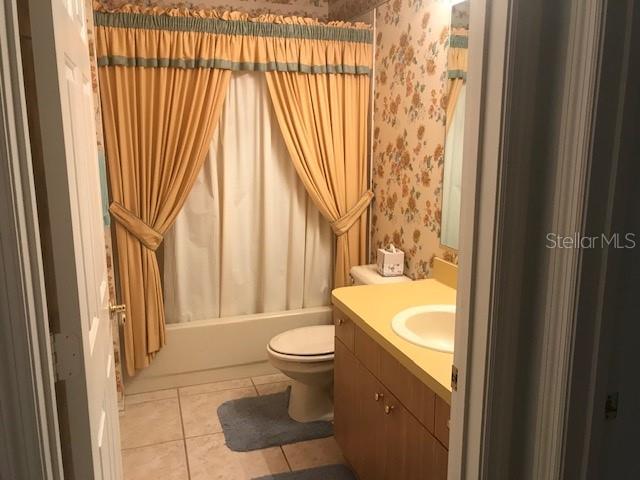 THE VILLAGES - Residential Lease