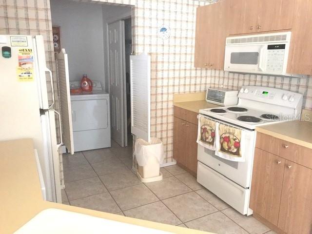 THE VILLAGES - Residential Lease