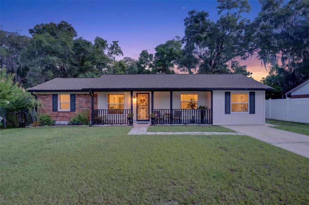 Photo of 317 Brooklyn Avenue, Orange City, FL 32763 (MLS # V4949963)
