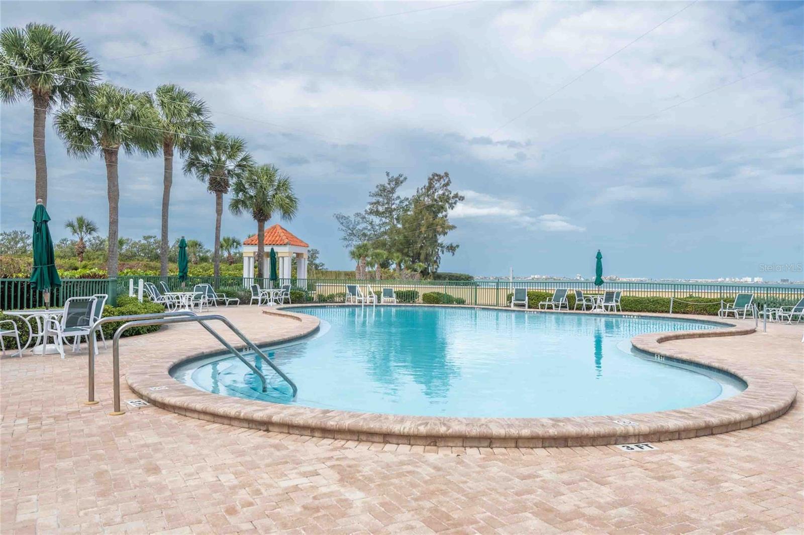 DOLPHIN CAY BERMUDA - Residential