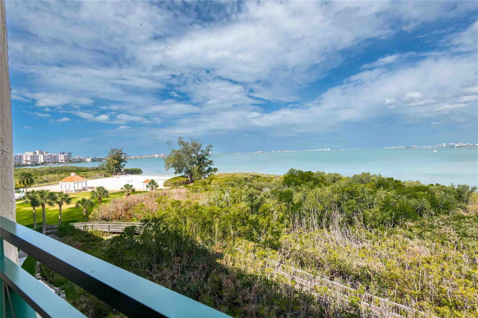 DOLPHIN CAY BERMUDA - Residential