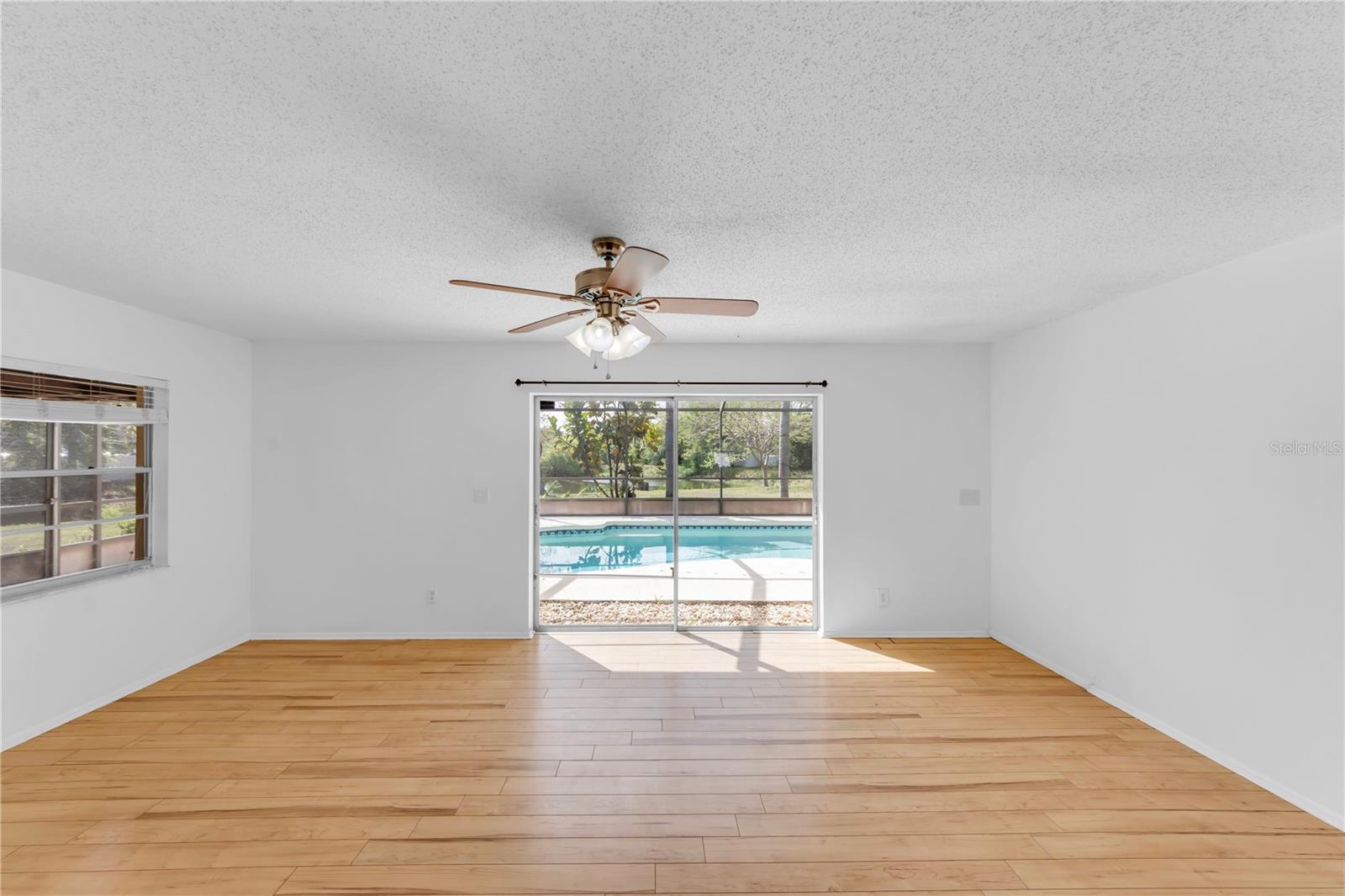 BAY PORT COLONY PH III UN 1 - Residential