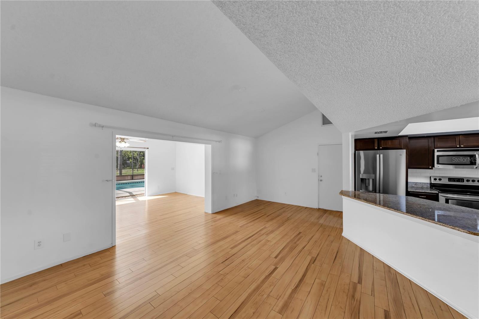 BAY PORT COLONY PH III UN 1 - Residential