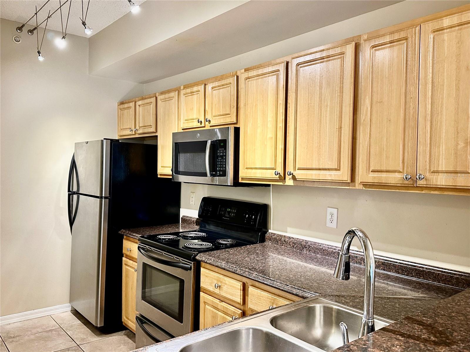 LAS PALMAS OF SARASOTA - Residential Lease