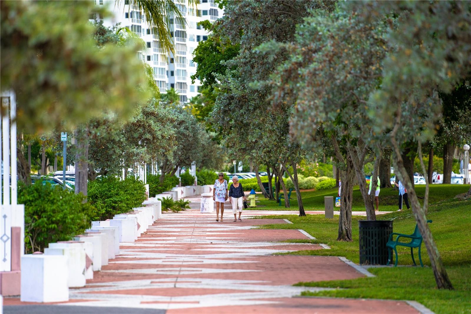 LAS PALMAS OF SARASOTA - Residential Lease