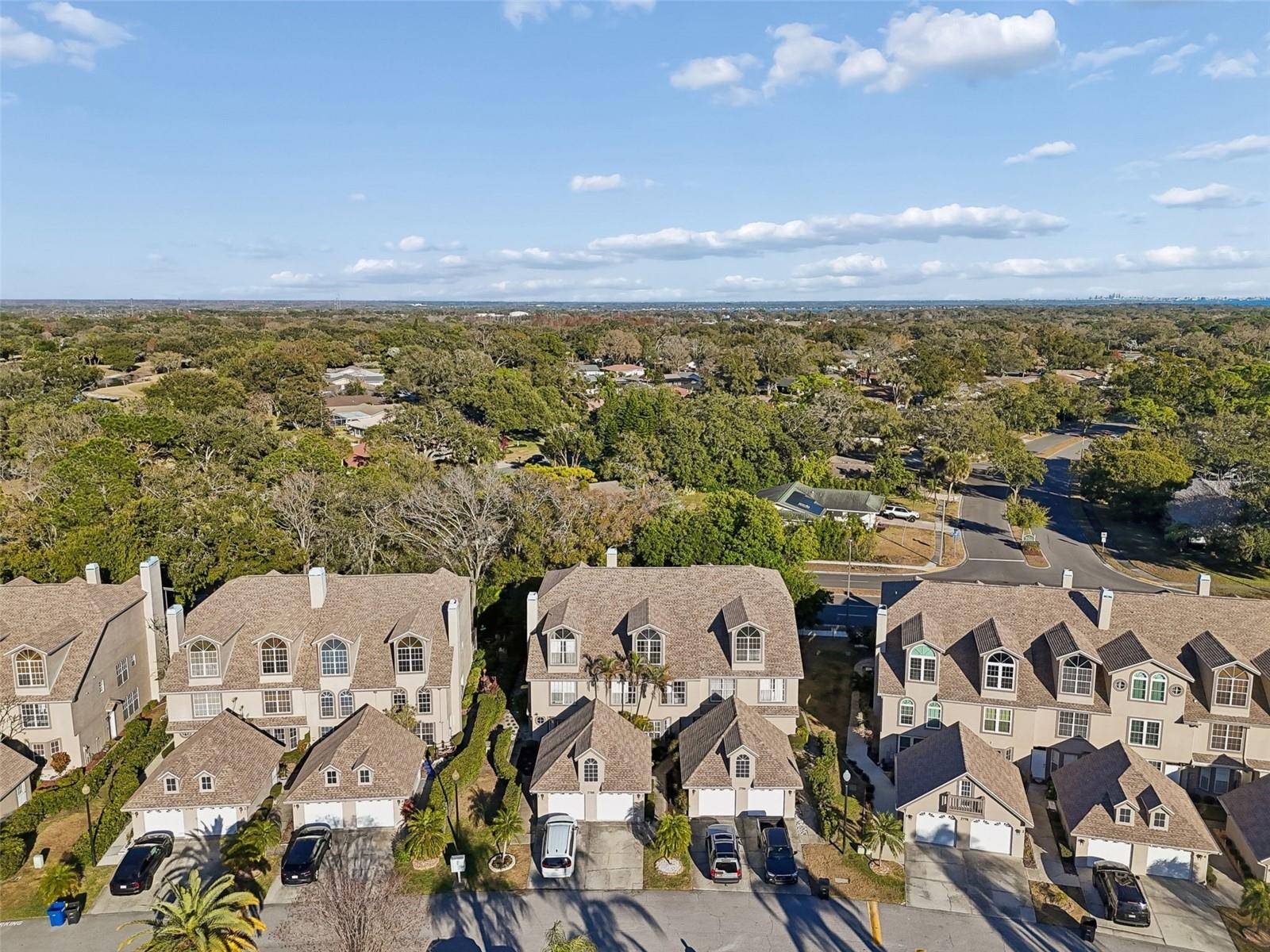 WESTCHESTER LAKE TWNHMS - Residential