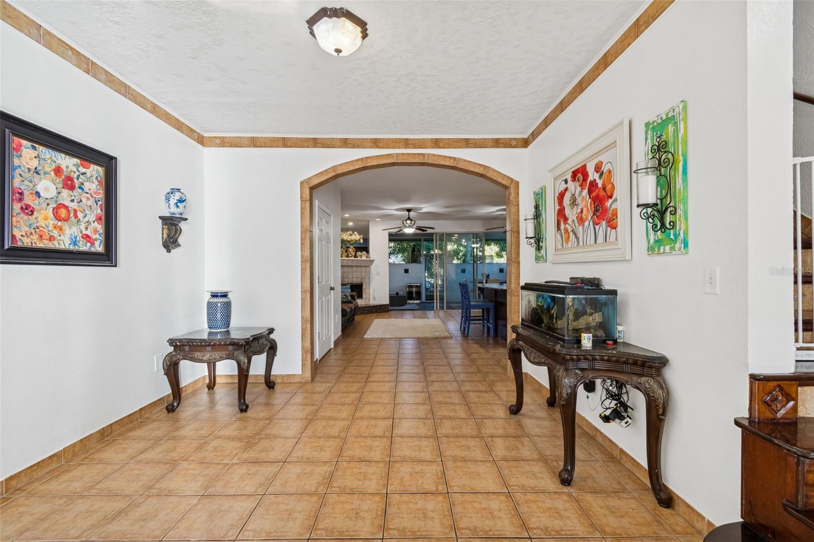 WESTCHESTER LAKE TWNHMS - Residential