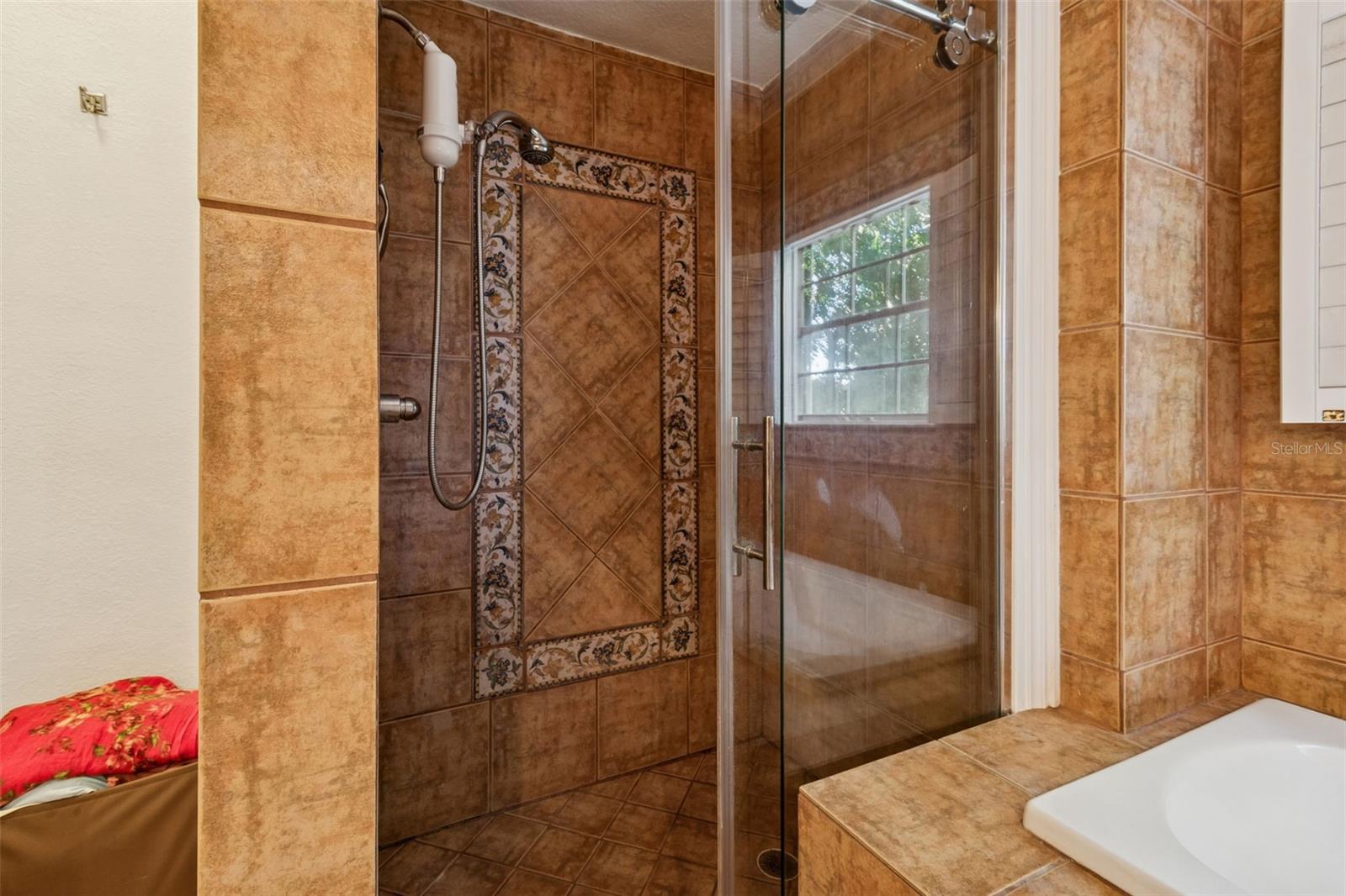 WESTCHESTER LAKE TWNHMS - Residential